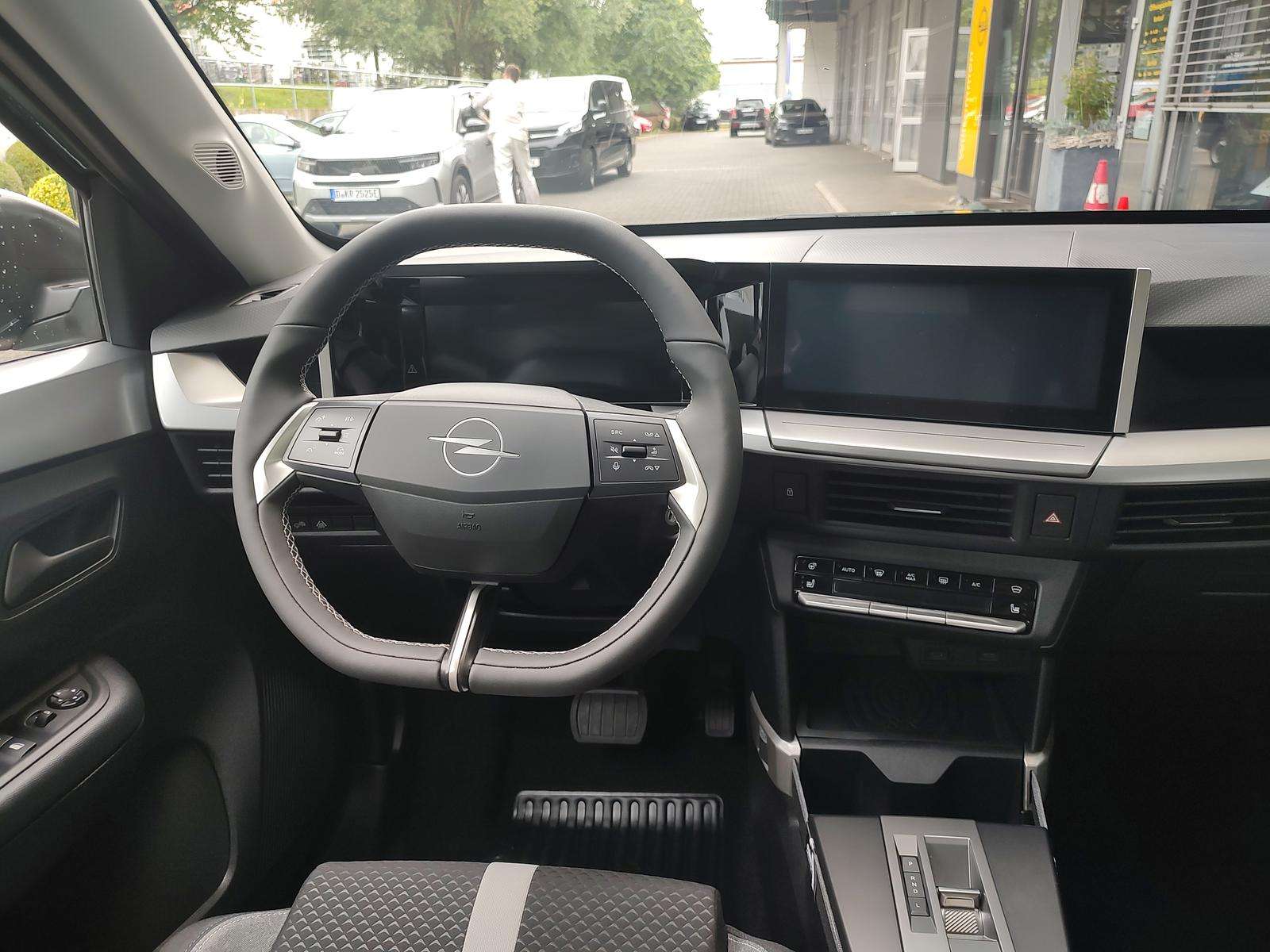 Fahrzeugbild eines Opel Frontera