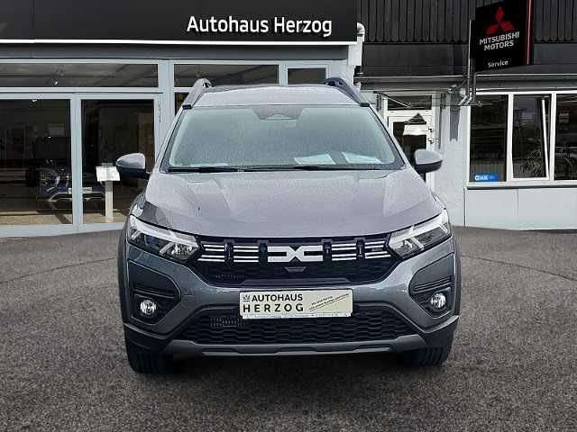 Fahrzeugbild eines Dacia Jogger