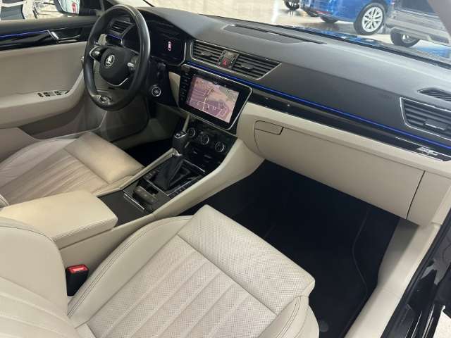Fahrzeugbild eines Skoda Superb