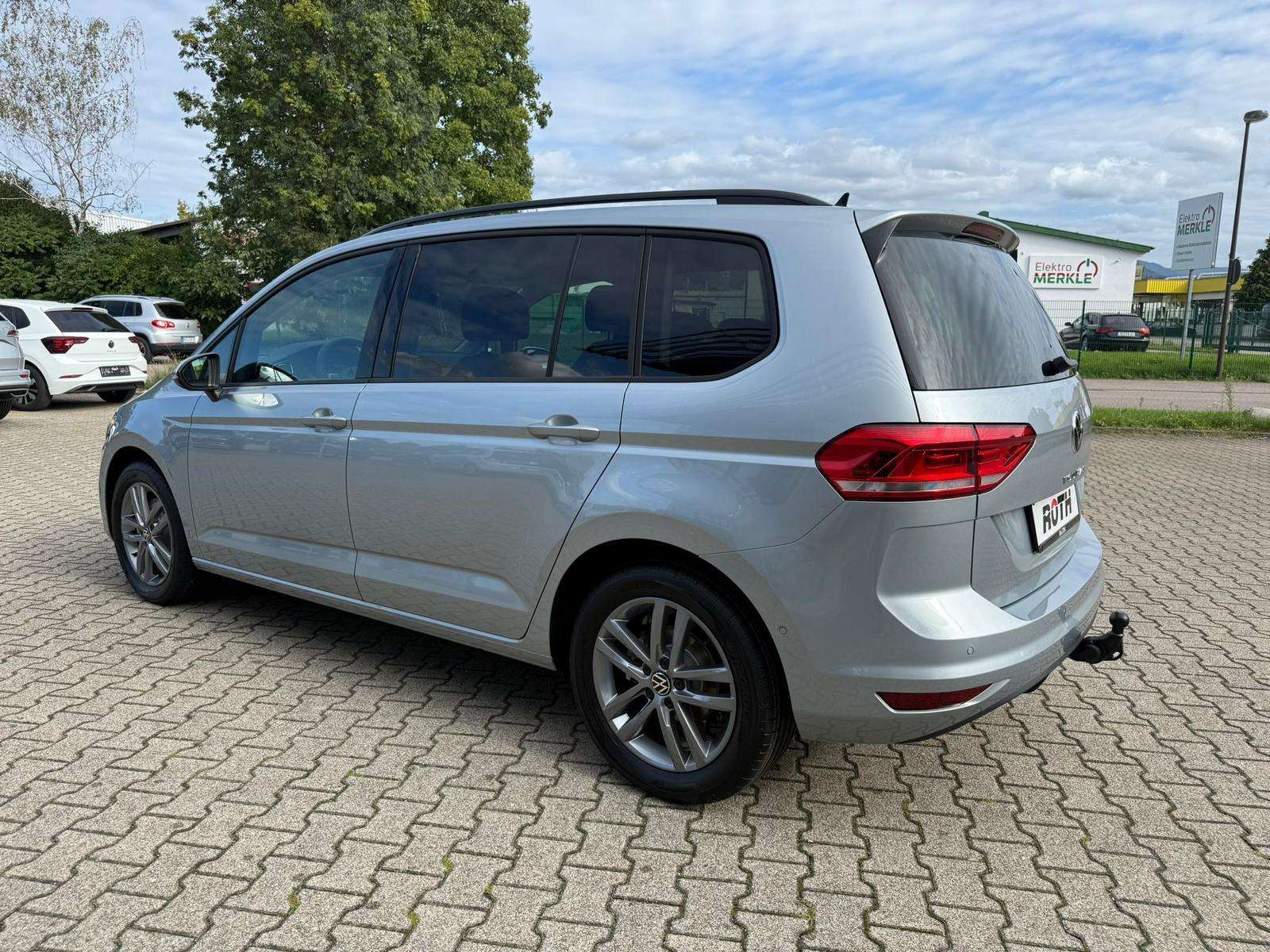 Fahrzeugbild eines Volkswagen Touran