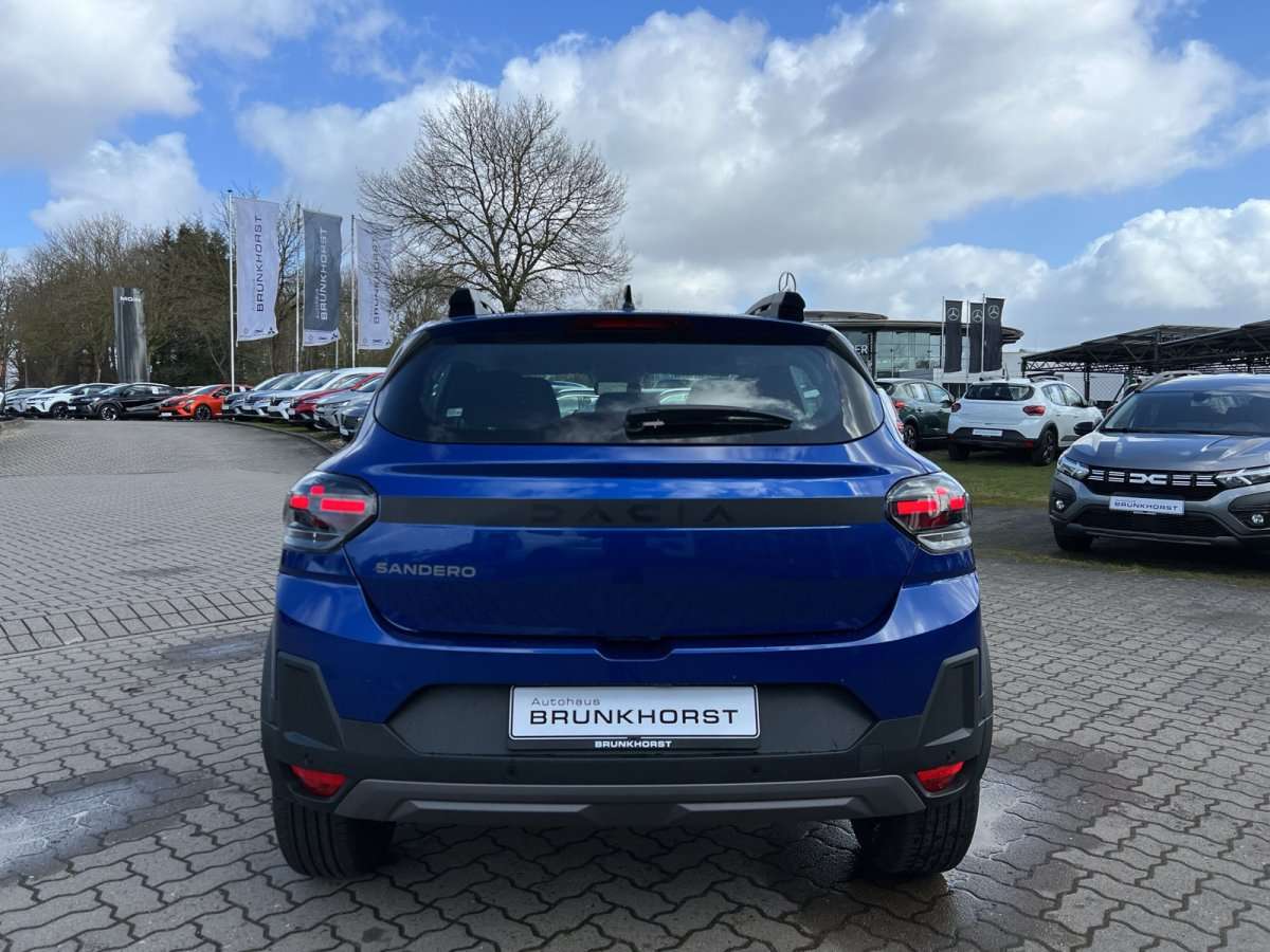 Fahrzeugbild eines Dacia Sandero
