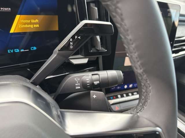 Fahrzeugbild eines Renault Rafale