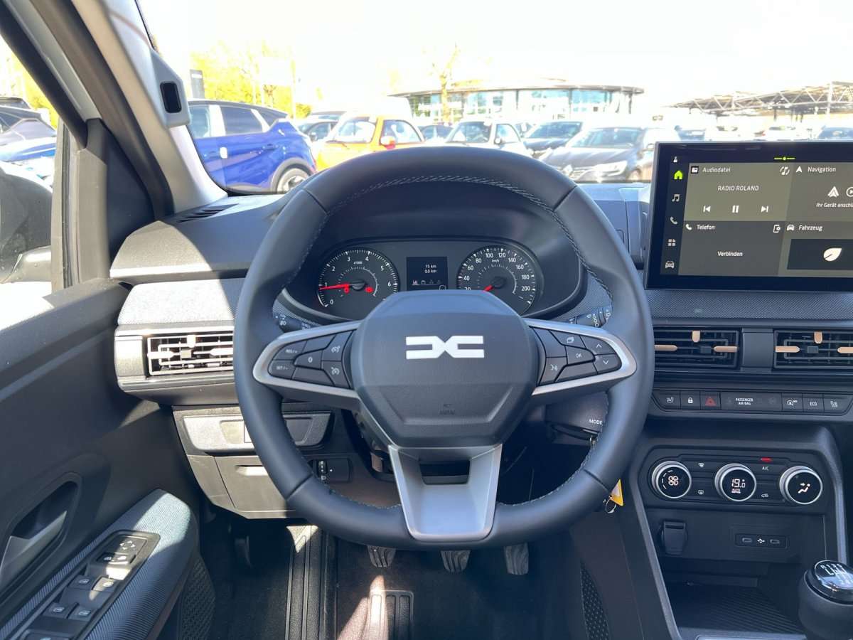 Fahrzeugbild eines Dacia Sandero