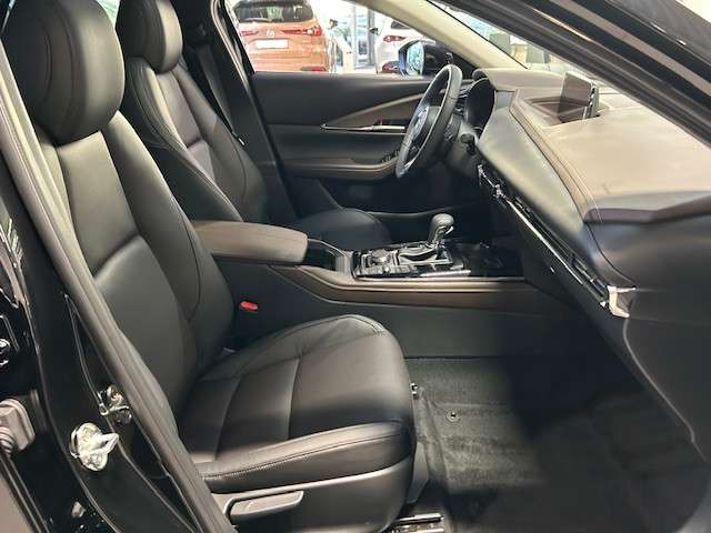 Fahrzeugbild eines Mazda CX-30