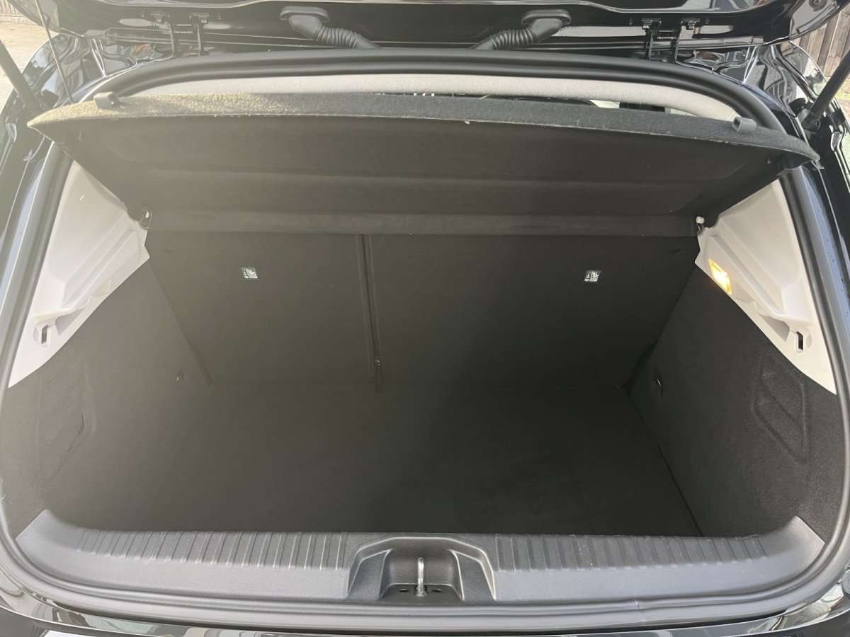 Fahrzeugbild eines Renault Clio