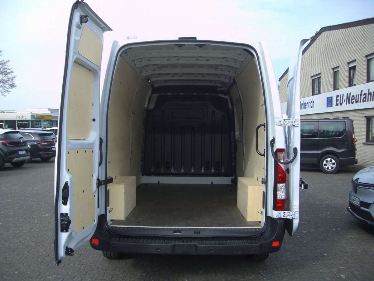 Fahrzeugbild eines Renault Master