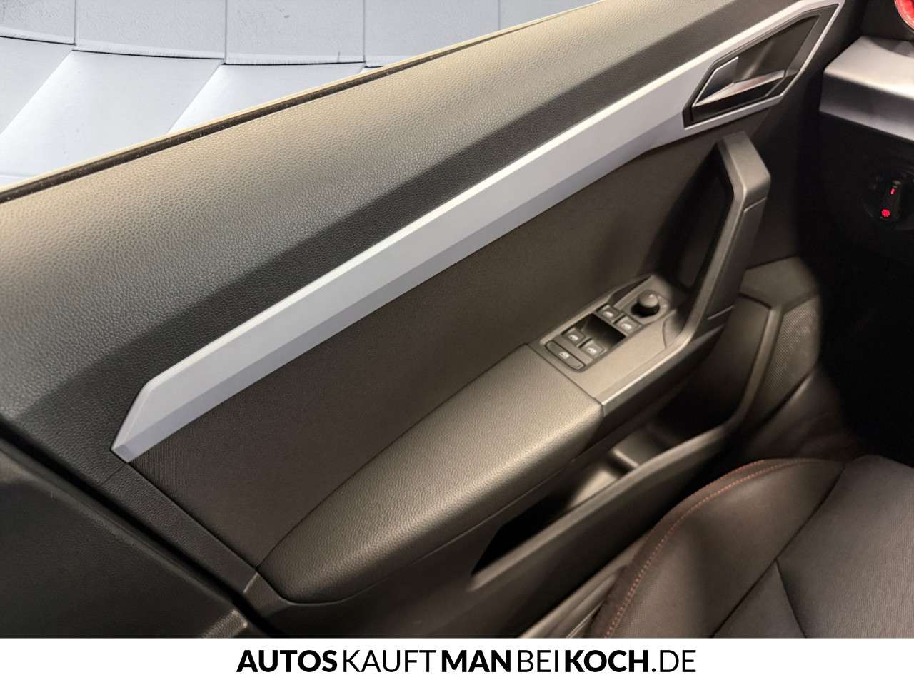 Fahrzeugbild eines SEAT Ibiza
