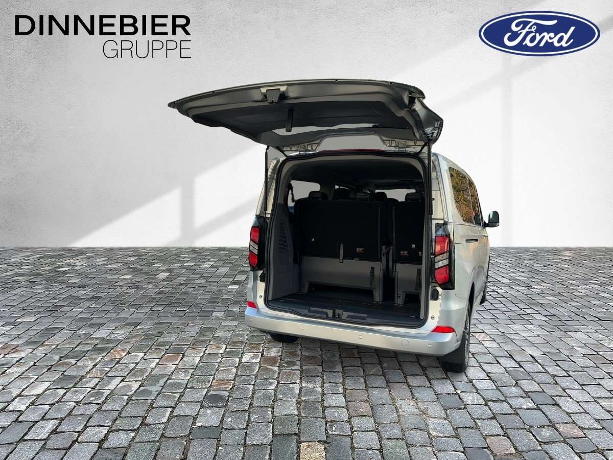 Fahrzeugbild eines Ford Tourneo Custom
