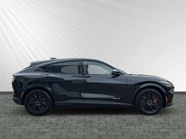 Fahrzeugbild eines Ford Mustang Mach-E