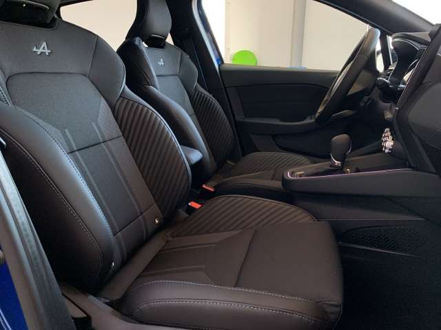 Fahrzeugbild eines Renault Clio