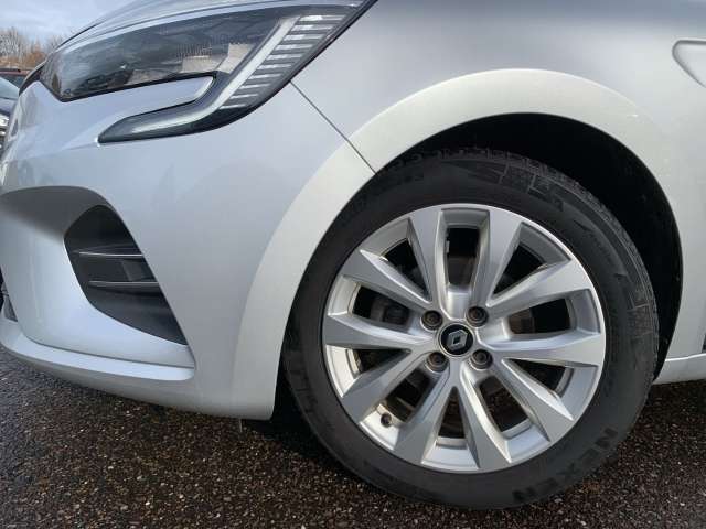 Fahrzeugbild eines Renault Clio