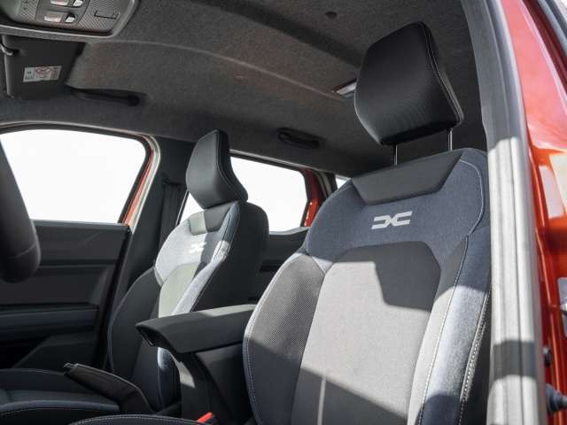 Fahrzeugbild eines Dacia Duster