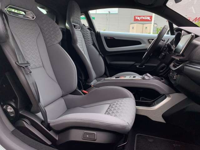 Fahrzeugbild eines Alpine A110