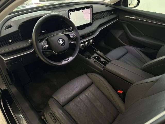Fahrzeugbild eines Skoda Superb