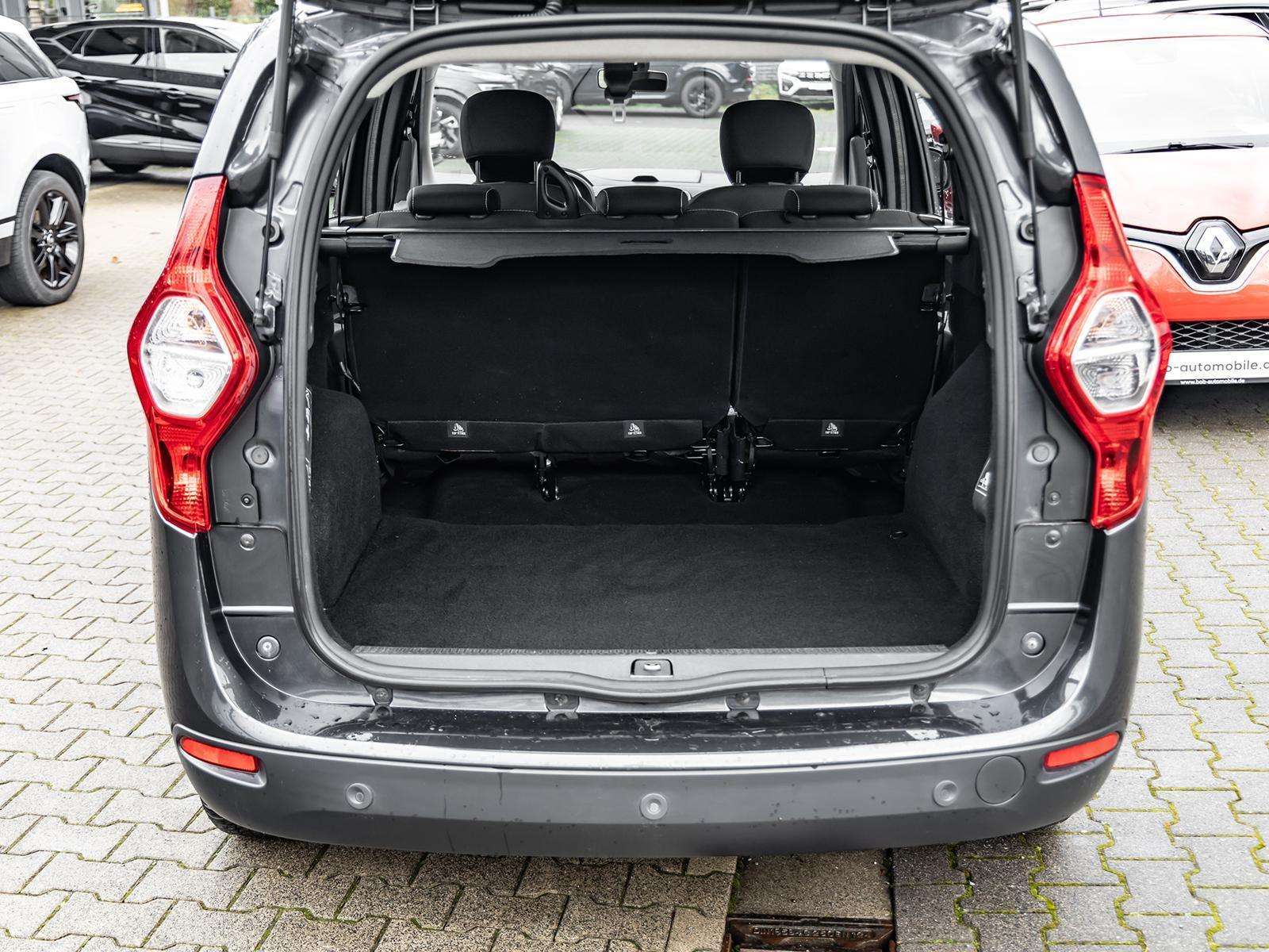 Fahrzeugbild eines Dacia Lodgy