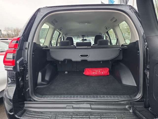 Fahrzeugbild eines Toyota Land Cruiser