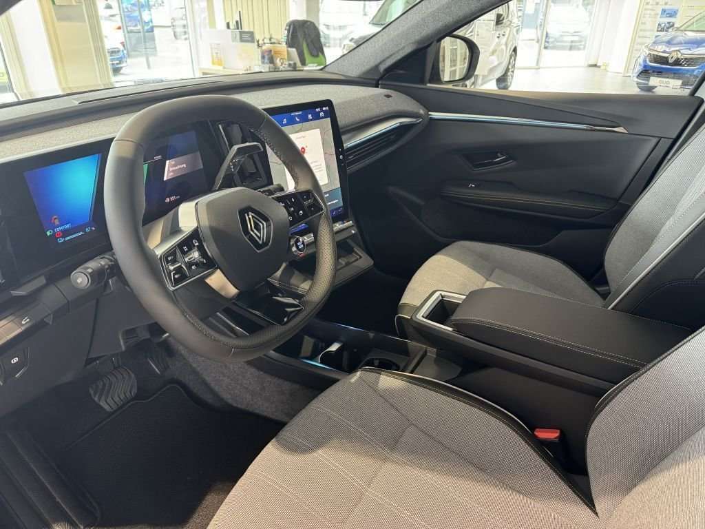 Fahrzeugbild eines Renault Scenic E-TECH