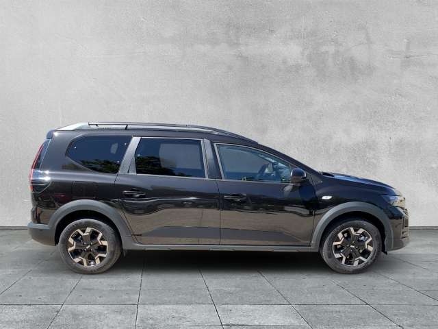 Fahrzeugbild eines Dacia Jogger