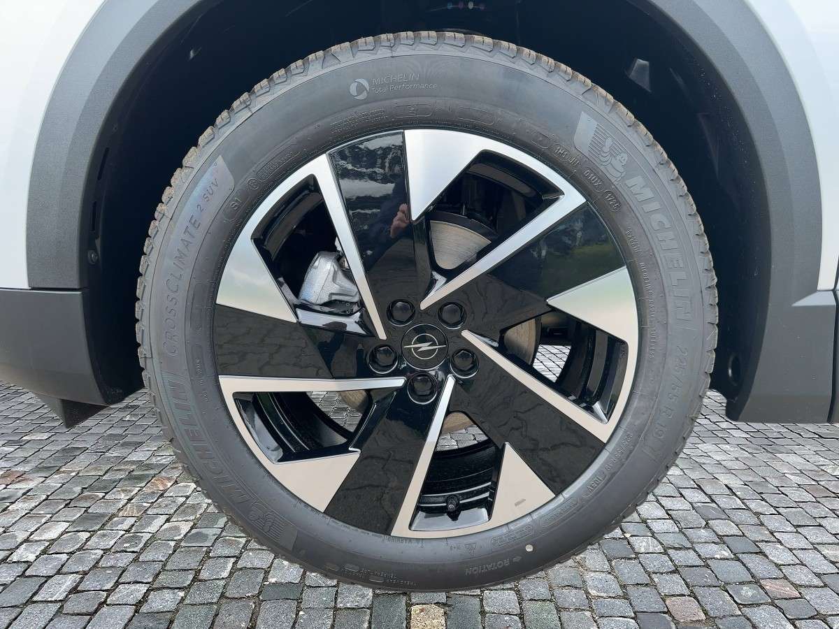 Fahrzeugbild eines Opel Grandland X