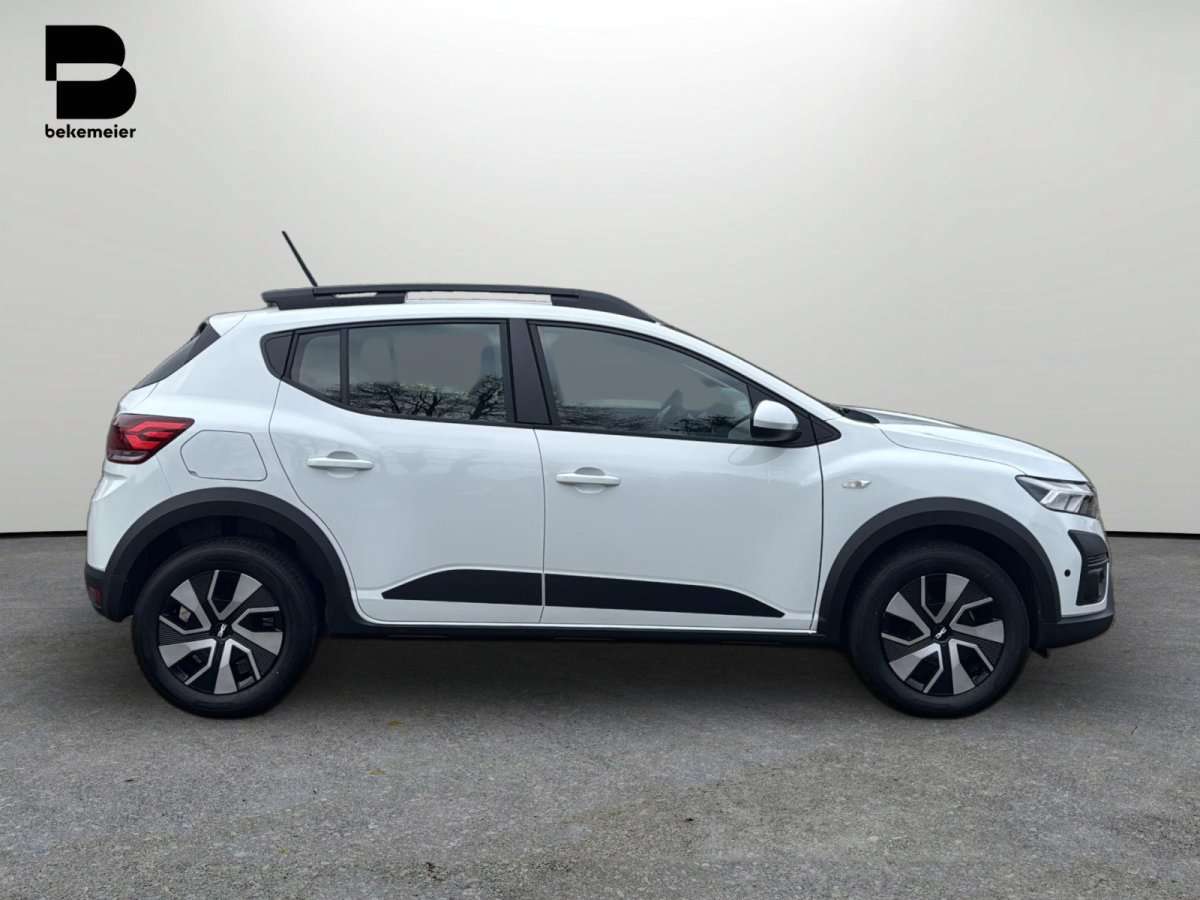 Fahrzeugbild eines Dacia Sandero