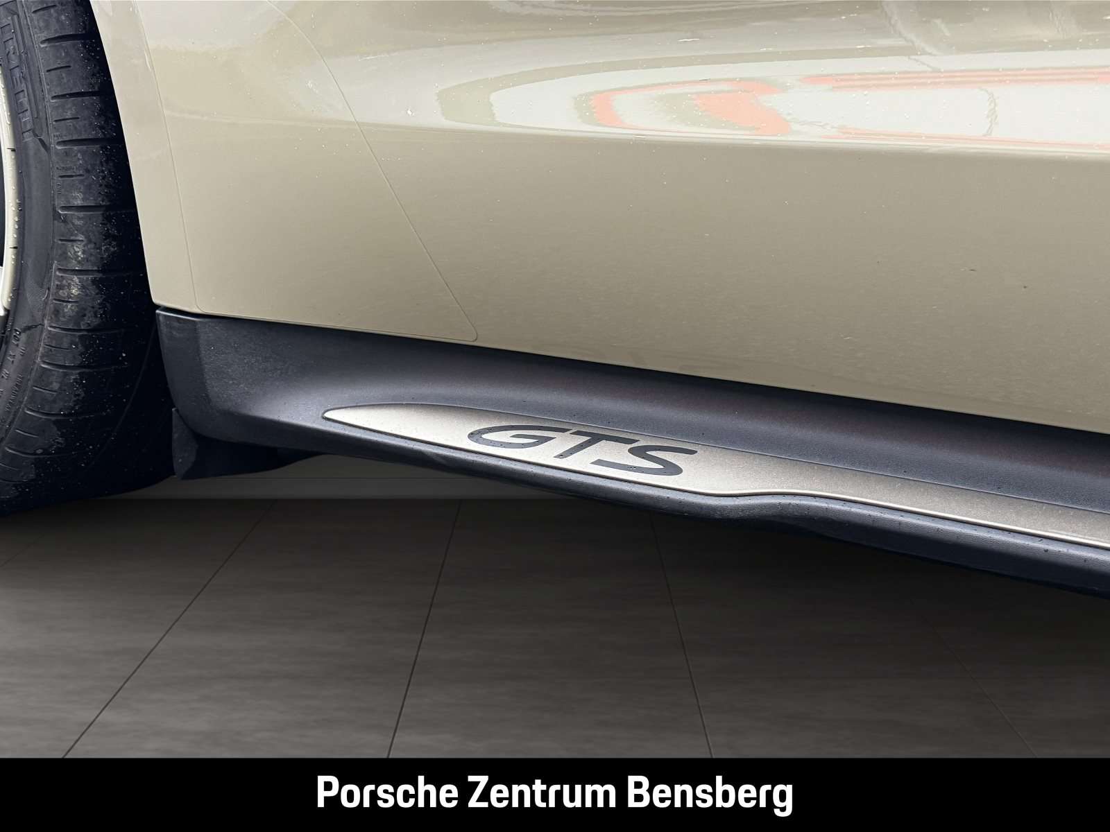 Fahrzeugbild eines Porsche Taycan