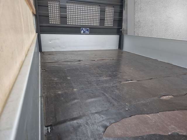 Fahrzeugbild eines Renault Master