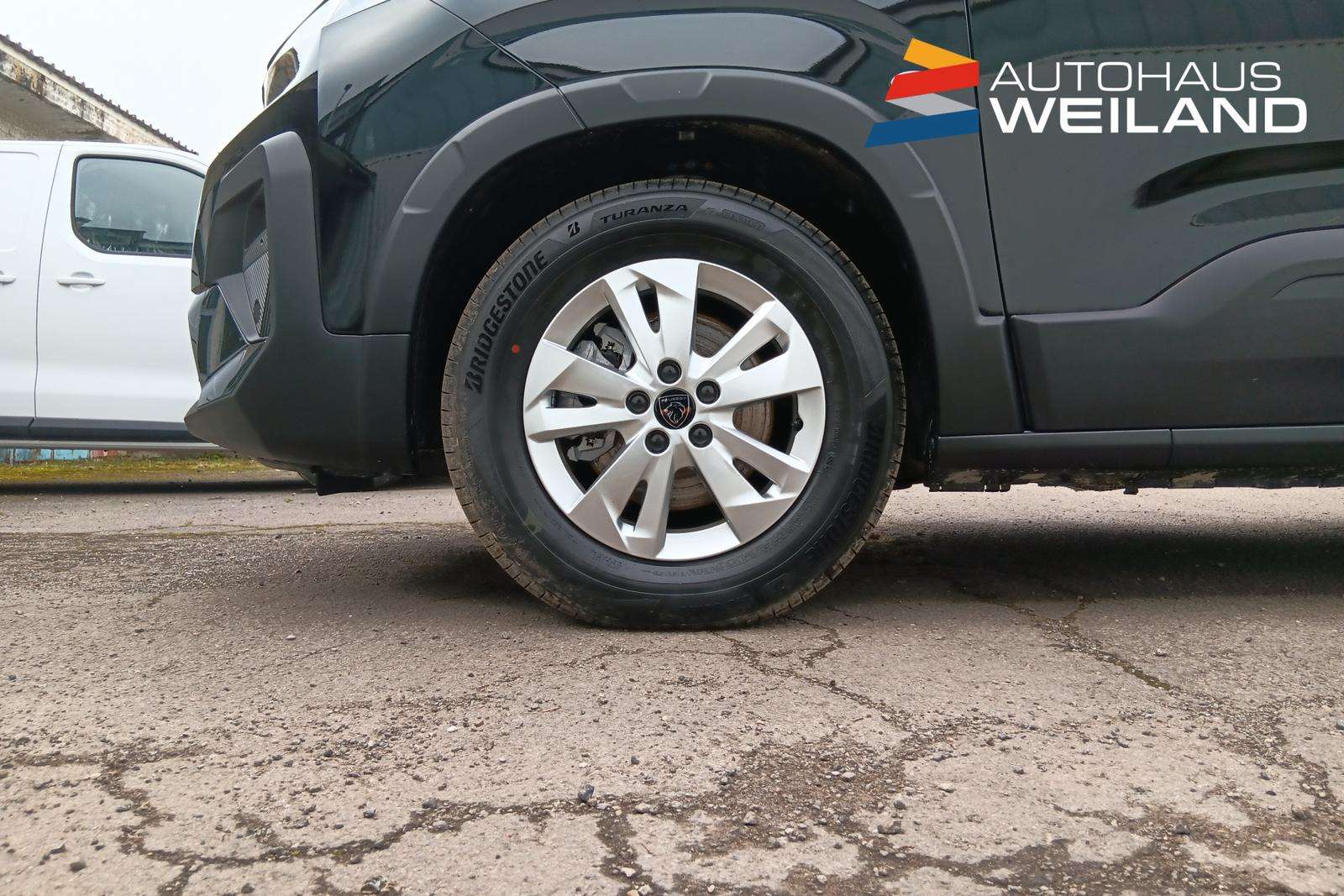 Fahrzeugbild eines Peugeot e-Rifter