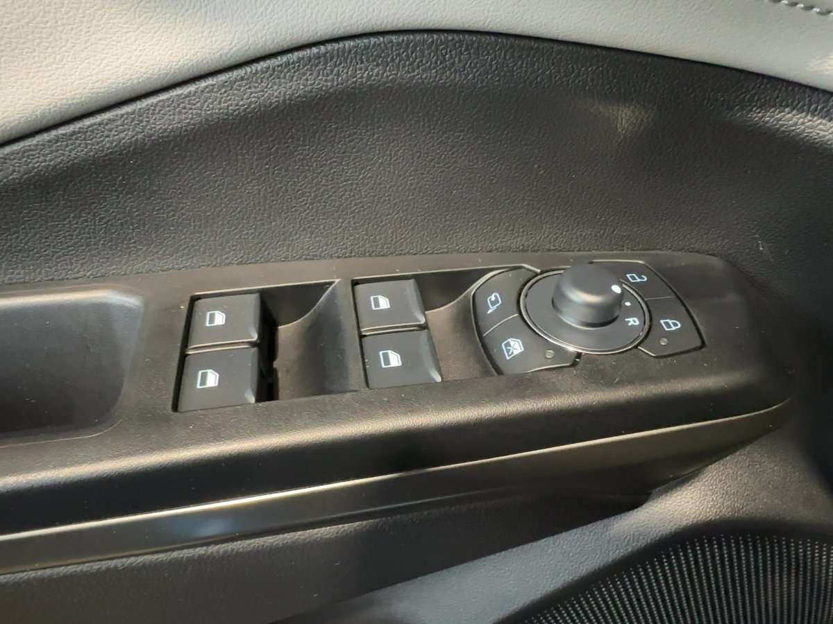 Fahrzeugbild eines Ford Puma Gen-E