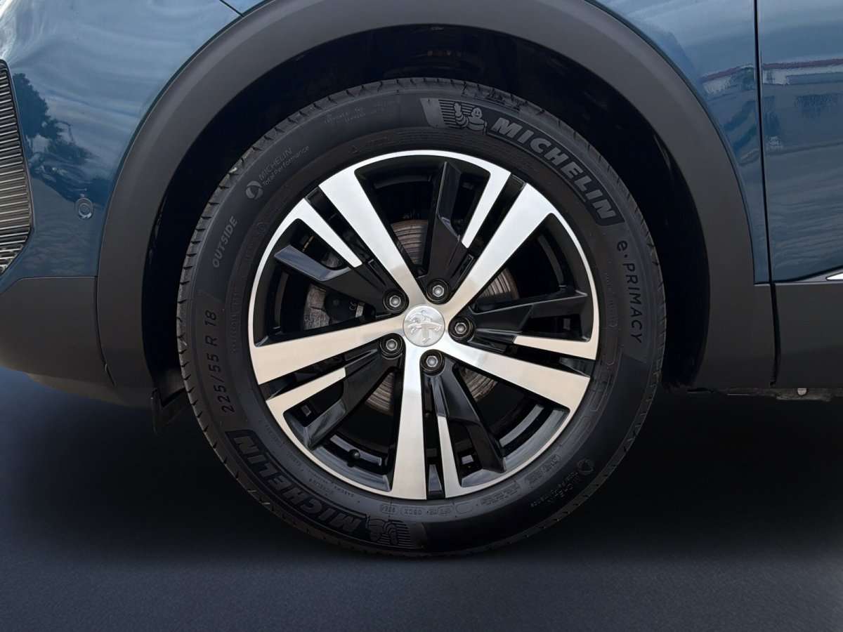 Fahrzeugbild eines Peugeot 3008