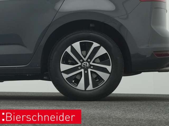 Fahrzeugbild eines Volkswagen Touran