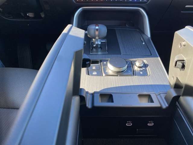 Fahrzeugbild eines Mazda CX-80