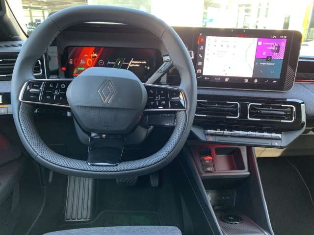 Fahrzeugbild eines Renault 5 E-TECH