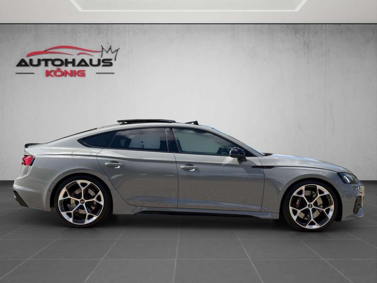 Fahrzeugbild eines Audi RS5