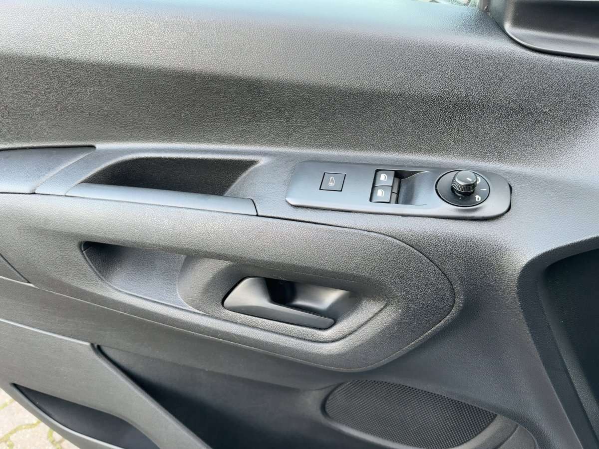 Fahrzeugbild eines Opel Combo