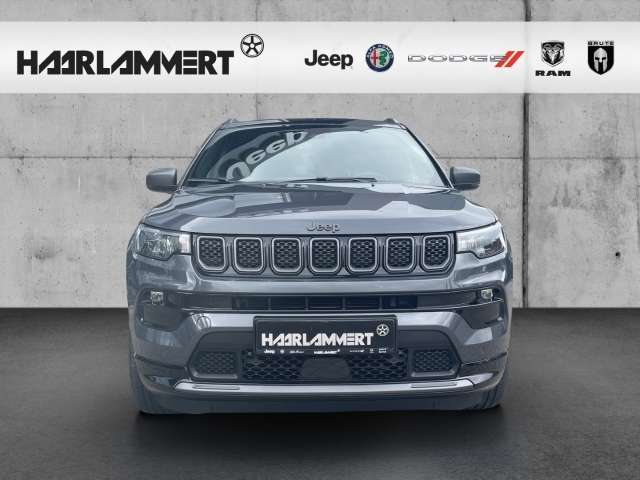 Fahrzeugbild eines Jeep Compass