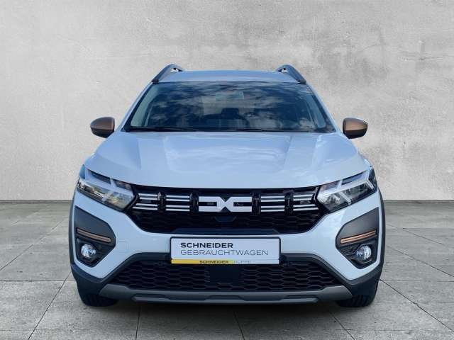 Fahrzeugbild eines Dacia Jogger