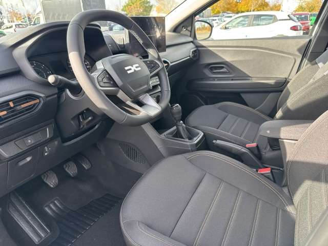 Fahrzeugbild eines Dacia Sandero
