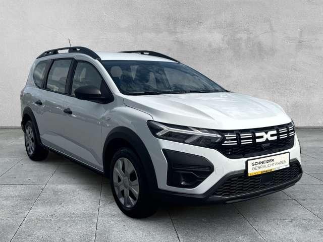 Fahrzeugbild eines Dacia Jogger