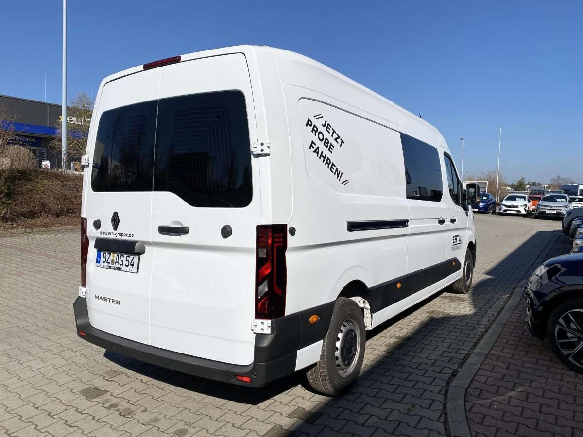 Fahrzeugbild eines Renault Master
