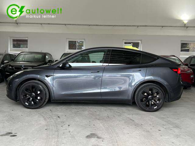 Fahrzeugbild eines TESLA Model Y