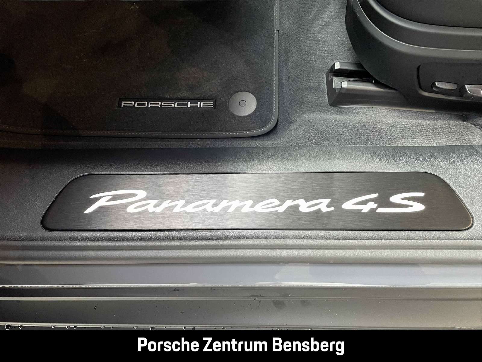 Fahrzeugbild eines Porsche Panamera