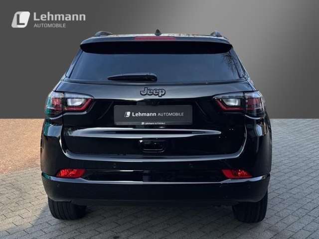 Fahrzeugbild eines Jeep Compass