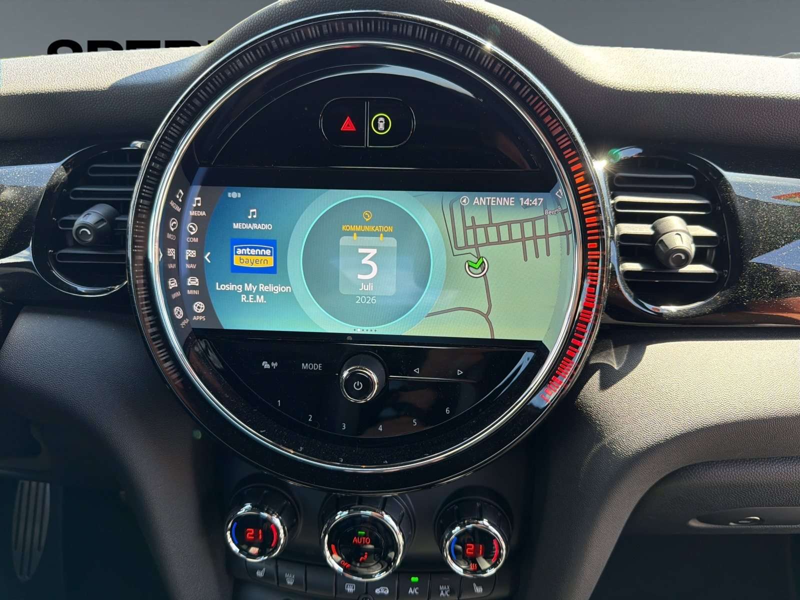 Fahrzeugbild eines MINI COOPER