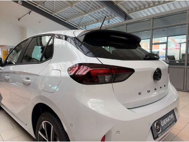 Fahrzeugbild eines Opel Corsa