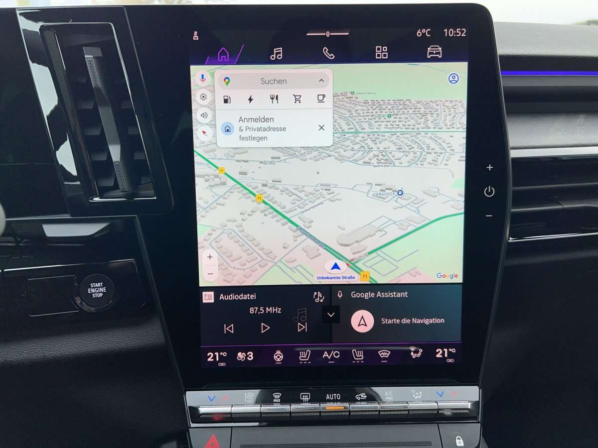 Fahrzeugbild eines Renault Rafale