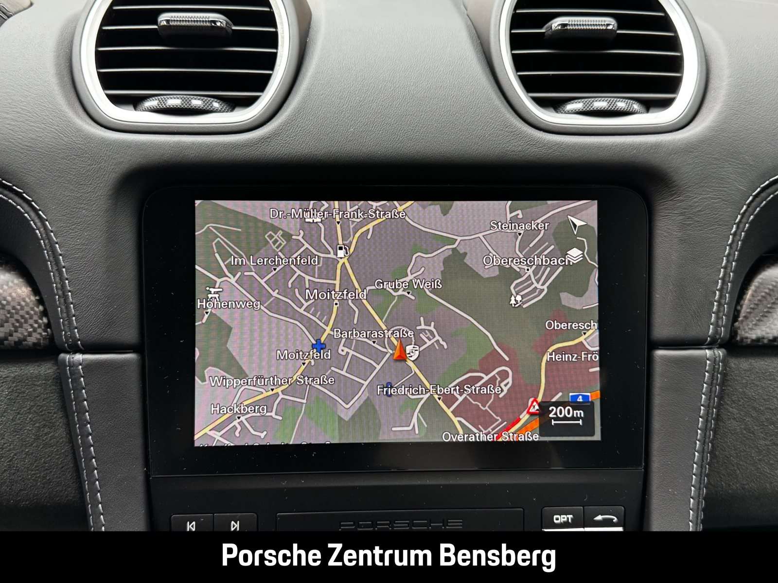 Fahrzeugbild eines Porsche Cayman