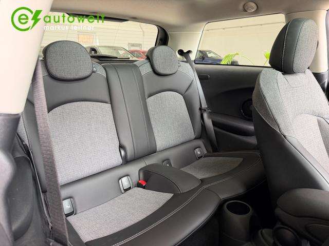 Fahrzeugbild eines MINI COOPER