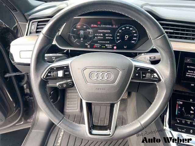 Fahrzeugbild eines Audi Q8