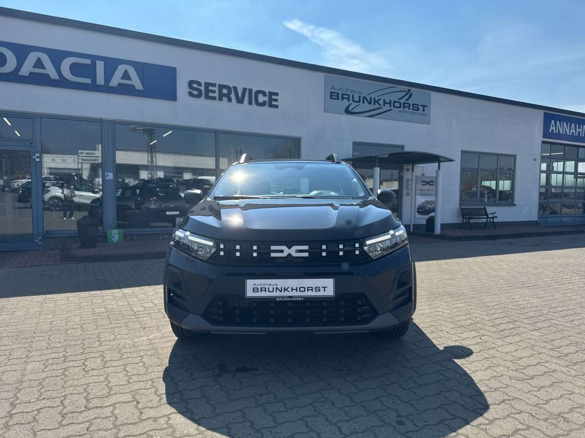 Fahrzeugbild eines Dacia Sandero