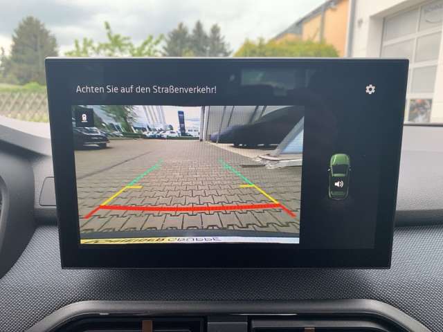 Fahrzeugbild eines Dacia Sandero